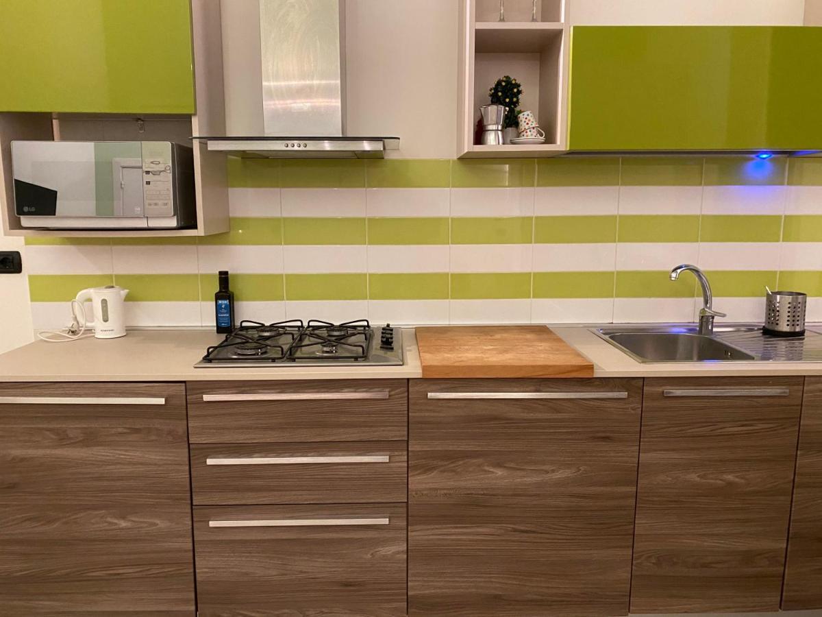 Partenope Comfort Apartment Napoli Bagian luar foto